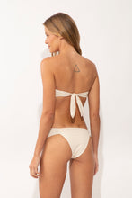 Load image into Gallery viewer, Model Back: Rio De Sol Set Set Malibu-Natural Mavi Baobi