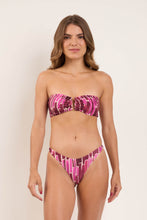Load image into Gallery viewer, Model Front: Rio De Sol Top Top Shade Sara