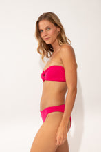 Load image into Gallery viewer, Image 03: Wednesday In Hawaii By Rio De Sol Set Set Guava Lani Waikiki