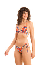 Load image into Gallery viewer, Image 04: Rio De Sol Top Top Leaves Tri-Cos