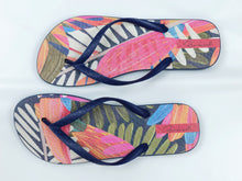 Load image into Gallery viewer, Product Front: Rio De Sol Flip-Flop Jungle Slim