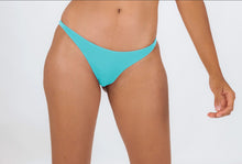 Load image into Gallery viewer, Model Front: Rio De Sol Bottom Bottom Breeze Leblon-Fio