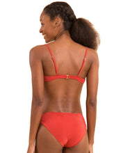Load image into Gallery viewer, Image 07: Rio De Sol Set Set Malibu-Chili Balconet Essential-Comfy