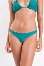 Load image into Gallery viewer, Image 09: Rio De Sol Top Top Grove Camille