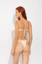 Load image into Gallery viewer, Model Back: Rio De Sol Top Top Solar-Off Juliette
