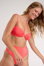 Load image into Gallery viewer, Image 07: Rio De Sol Set Set Malibu-Folia Bandeau-Iris Highwaist-Spin-Iris
