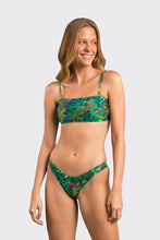 Load image into Gallery viewer, Image 04: Rio De Sol Set Set Wilds Bandeau-Reto Highleg
