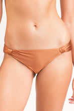 Load image into Gallery viewer, Bottom Shimmer-Nocciola Mel
